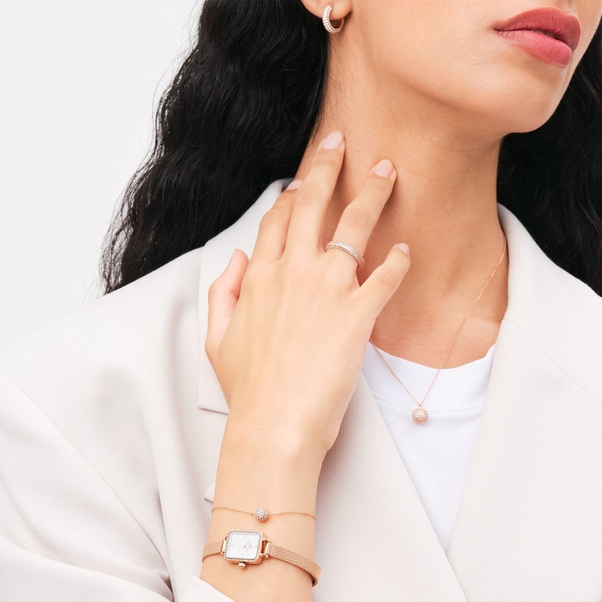 Pavé Kristal Taşlı Rose Gold Renk Kadın Kolye